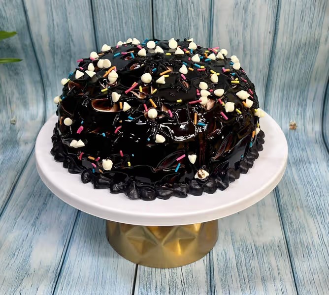 Chocolate Crunch Cake - TF Cakes Online Delivery Freshly baked handcrafted Chocolate Crunch Cake – Cake design by TF Cakes