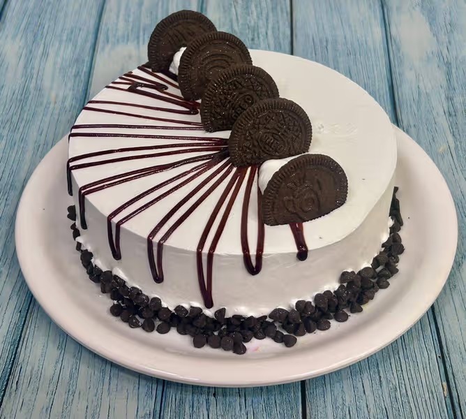 Chocolate Oreo - TF Cakes Online Delivery Freshly baked handcrafted Chocolate Oreo – Cake design by TF Cakes